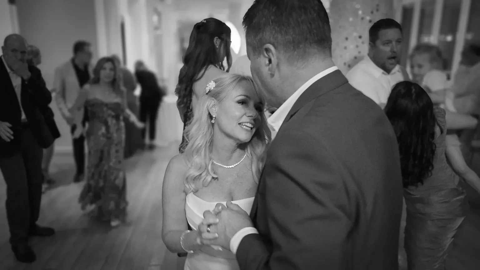 16_9_Cathy_Darren-Dancing-Later-BW